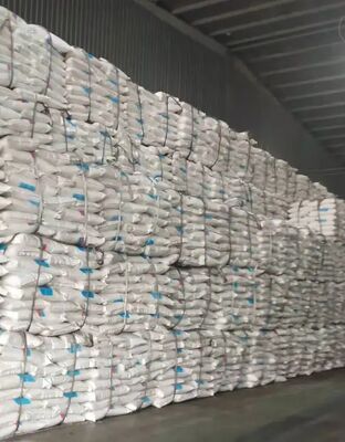 Resina de PVC en suspensión Xinfa SG-5 con valor K de 66-68, bajo contenido de volátiles y alta resistencia mecánica para productos de PVC rígido